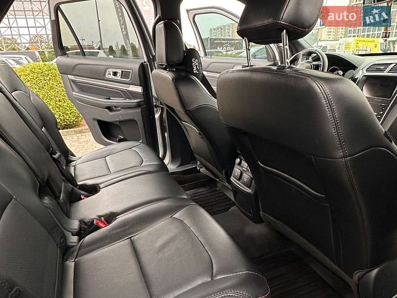 Позашляховик / Кросовер Ford Explorer 2019 в Львові