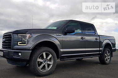 Пікап Ford F-150 2015 в 