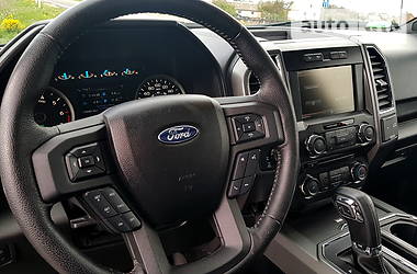 Пікап Ford F-150 2015 в 