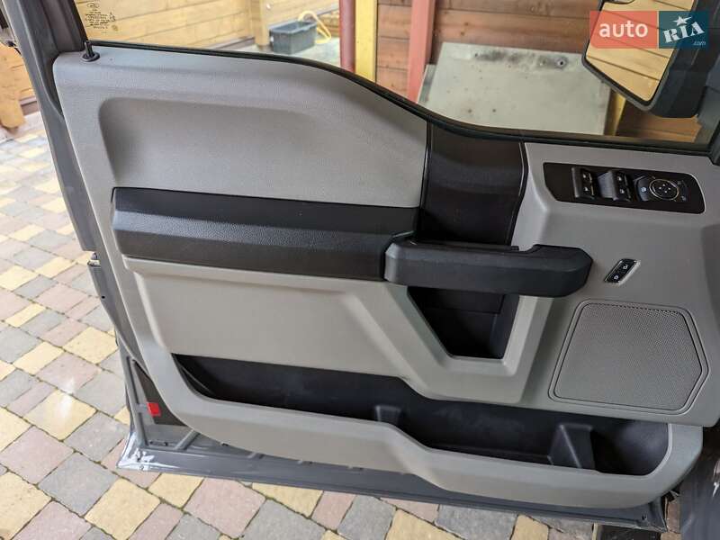 Пикап Ford F-150 2017 в Ивано-Франковске