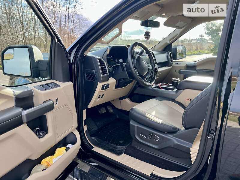 Пикап Ford F-150 2017 в Пустомытах
