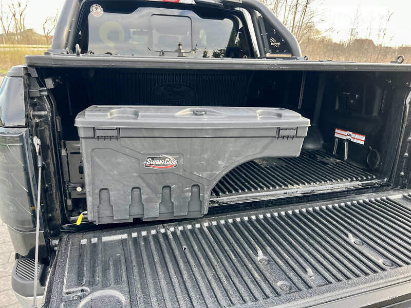 Пикап Ford F-150 2017 в Пустомытах