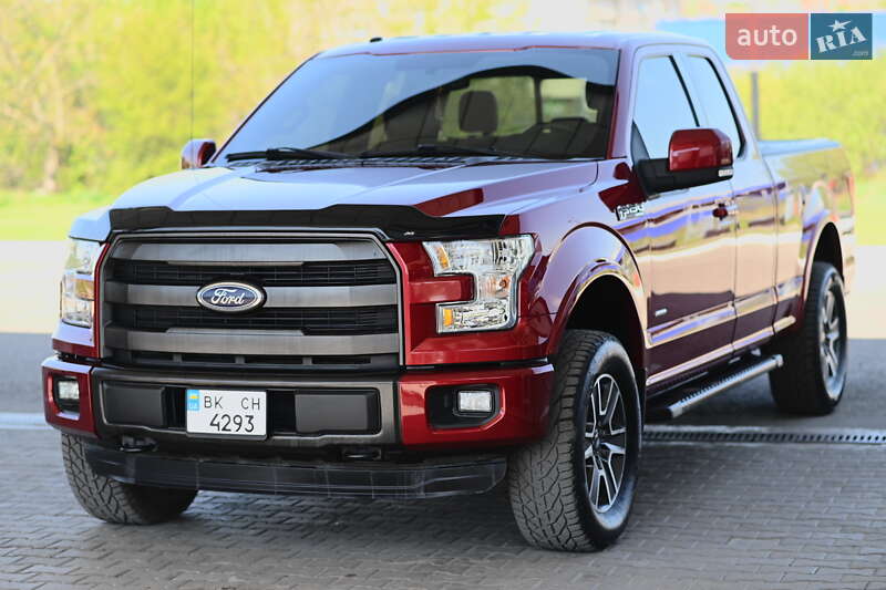 Пикап Ford F-150 2015 в Дубно