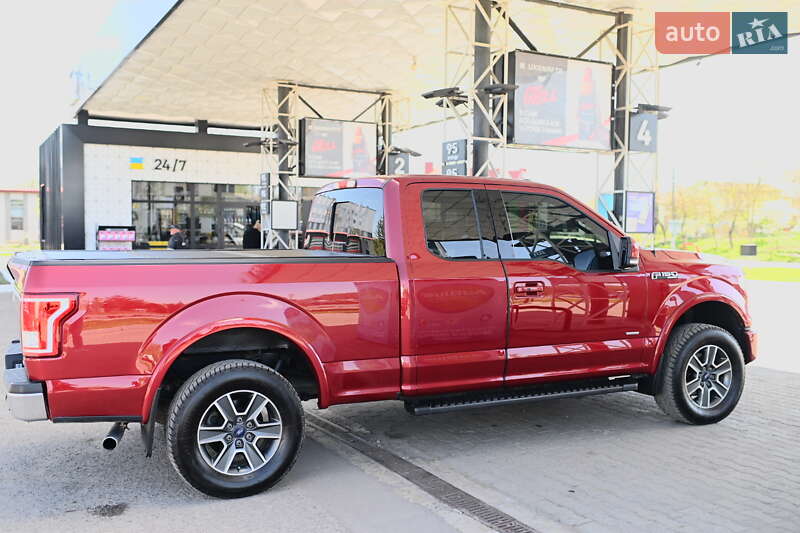 Пикап Ford F-150 2015 в Дубно