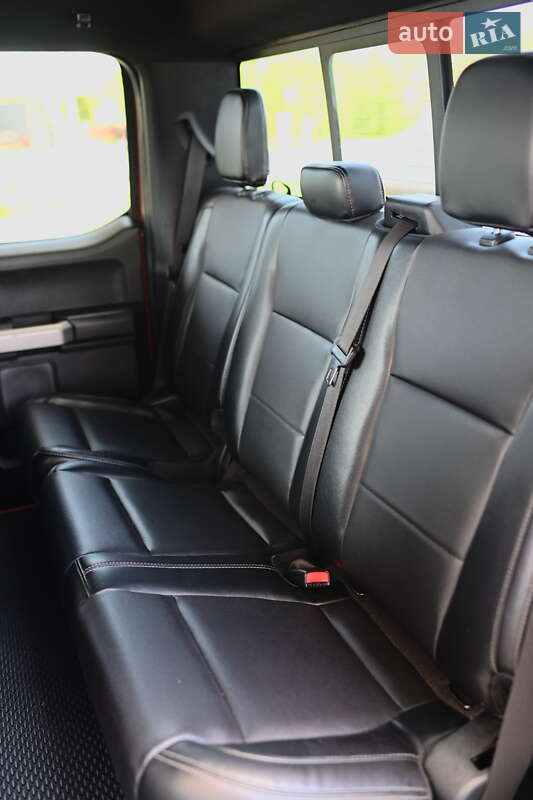 Пикап Ford F-150 2015 в Дубно