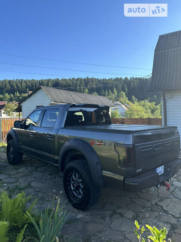 Пікап Ford F-150 2015 в Івано-Франківську