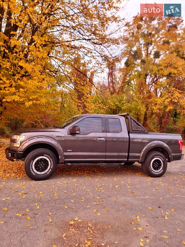 Пикап Ford F-150 2015 в Черкассах