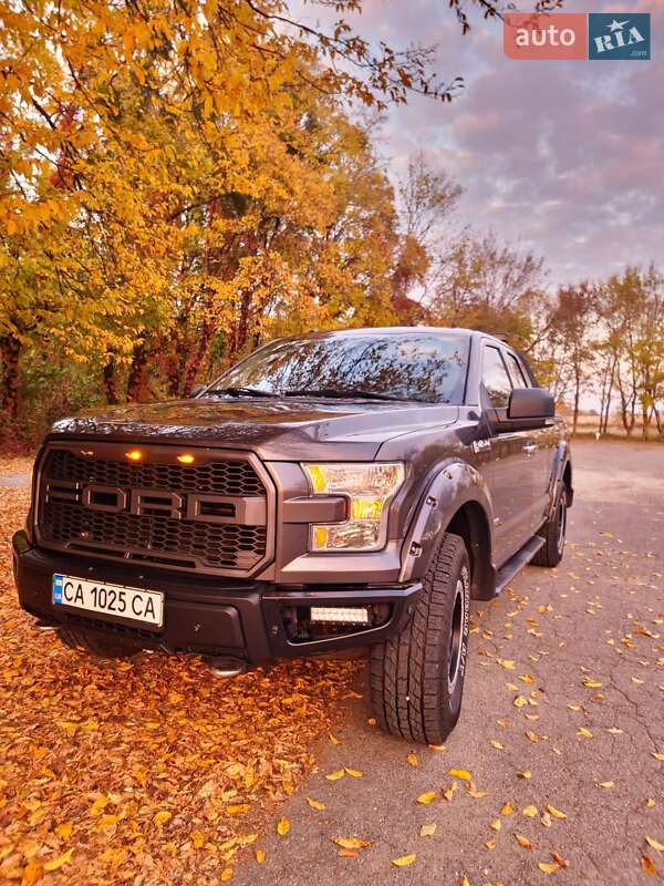 Пикап Ford F-150 2015 в Черкассах