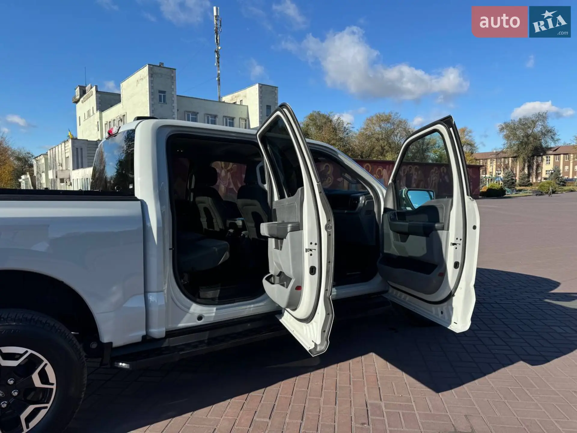 2023 Ford F-150 - мініатюра 8