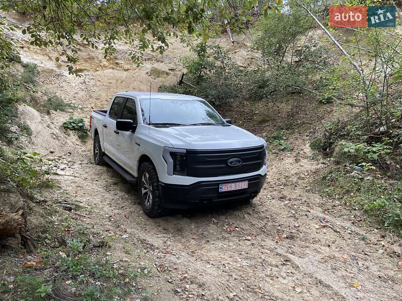 Пикап Ford F-150 2022 в Львове