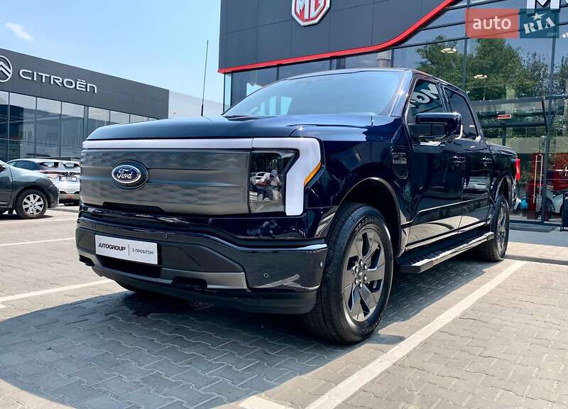 Пикап Ford F-150 2023 в 
