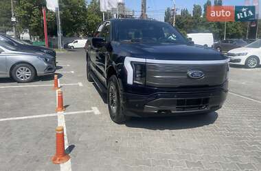 Пикап Ford F-150 2023 в 