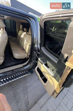 Пікап Ford F-150 2015 в 