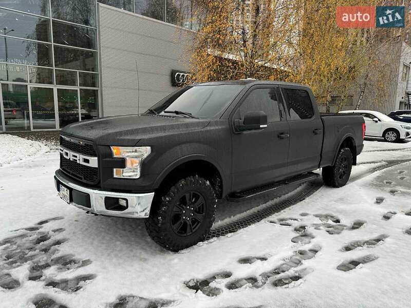 Пикап Ford F-150 2015 в 