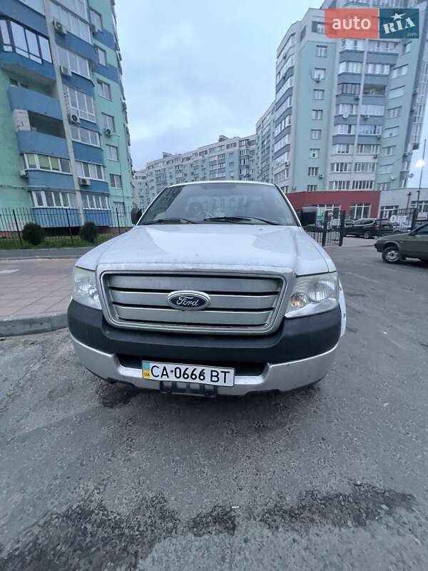 Ford F-150 2005