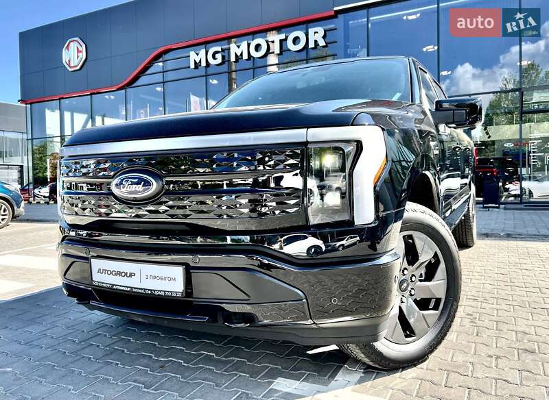 Пикап Ford F-150 2023 в 