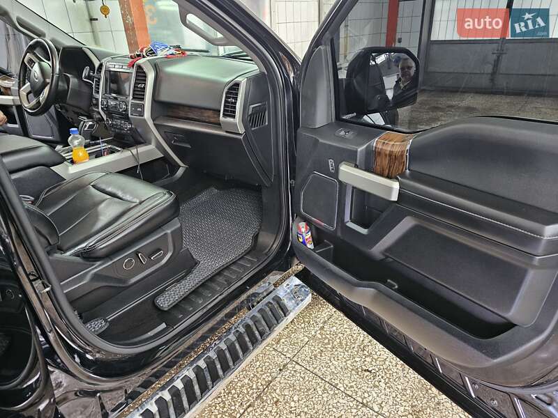 Пикап Ford F-150 2018 в Чернигове