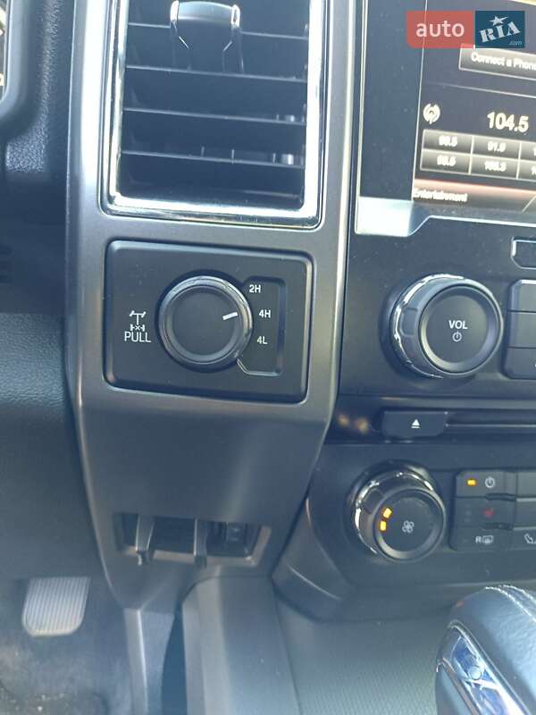 Пікап Ford F-150 2015 в Диканьці