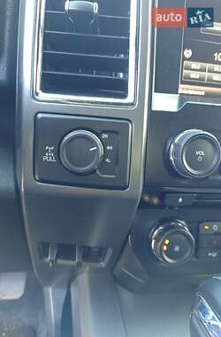Пікап Ford F-150 2015 в 