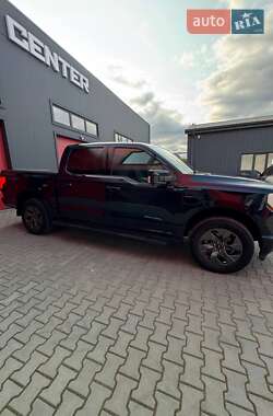 Пикап Ford F-150 2022 в 