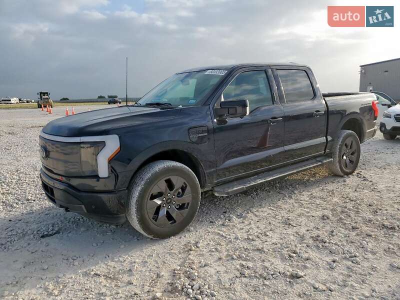 Пикап Ford F-150 2023 в 