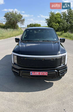 Пикап Ford F-150 2023 в 