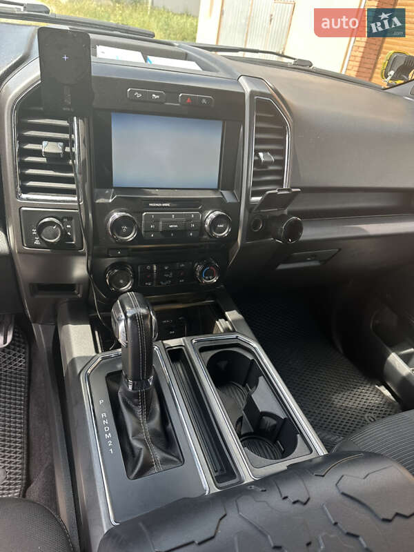 Пикап Ford F-150 2015 в Ивано-Франковске