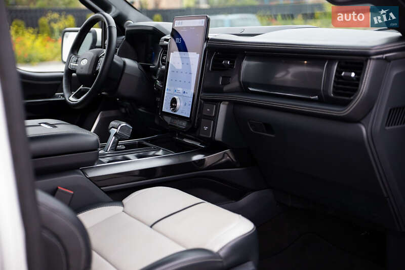 Пикап Ford F-150 2023 в Тернополе