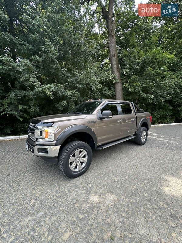 Пикап Ford F-150 2018 в Черновцах