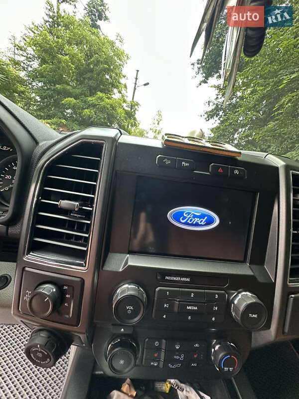 Пикап Ford F-150 2018 в Черновцах