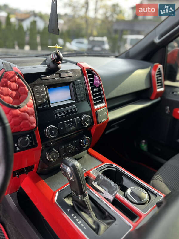 Пикап Ford F-150 2015 в Черновцах