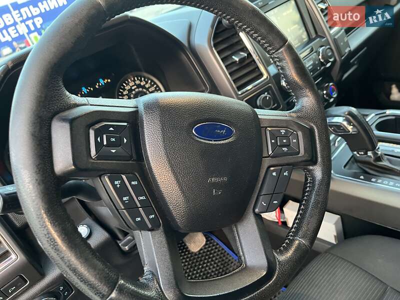 Пикап Ford F-150 2015 в Тернополе