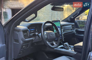 Пикап Ford F-150 2022 в 