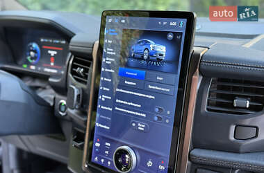 Пикап Ford F-150 2022 в 