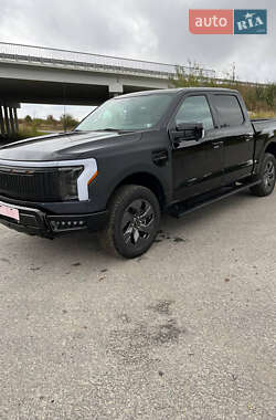 Пикап Ford F-150 2023 в 