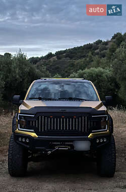 Пикап Ford F-150 2019 в 