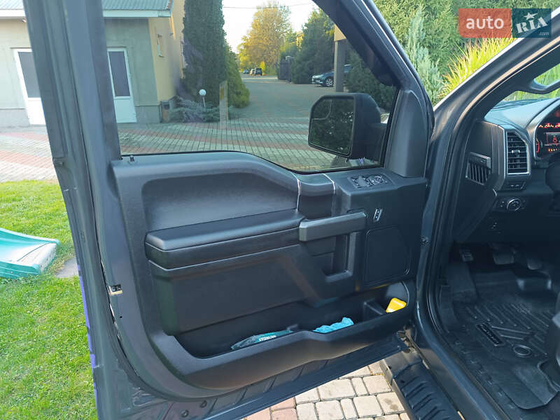 Пикап Ford F-150 2016 в Иршаве