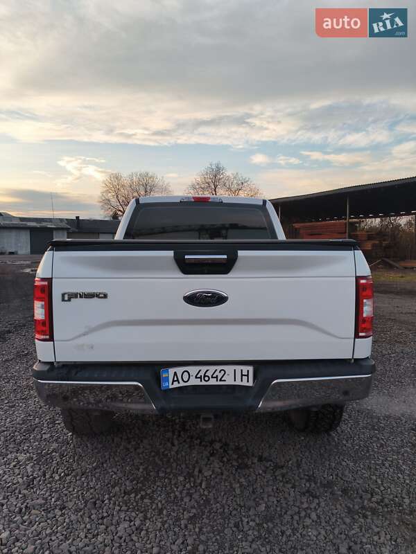 Пикап Ford F-150 2015 в Тячеве