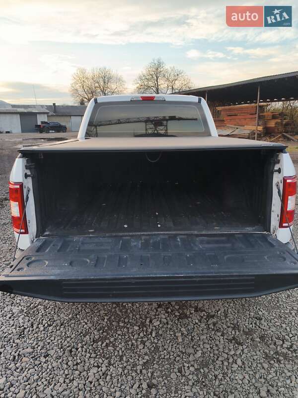 Пикап Ford F-150 2015 в Тячеве