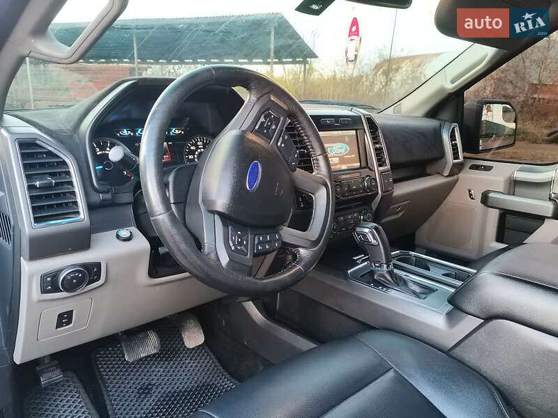Пикап Ford F-150 2015 в Тячеве