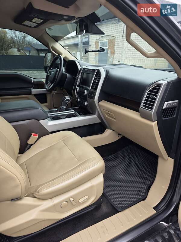 Пикап Ford F-150 2015 в Баре