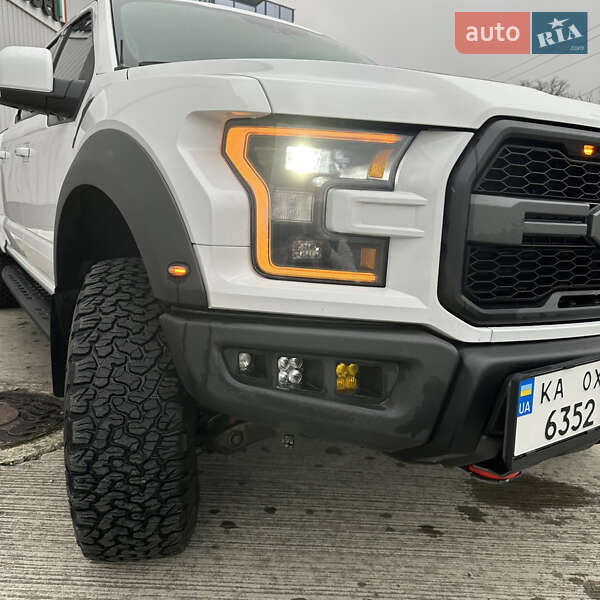 Пикап Ford F-150 2019 в Черновцах