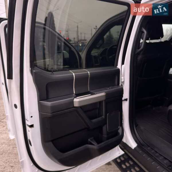 Пикап Ford F-150 2019 в Черновцах