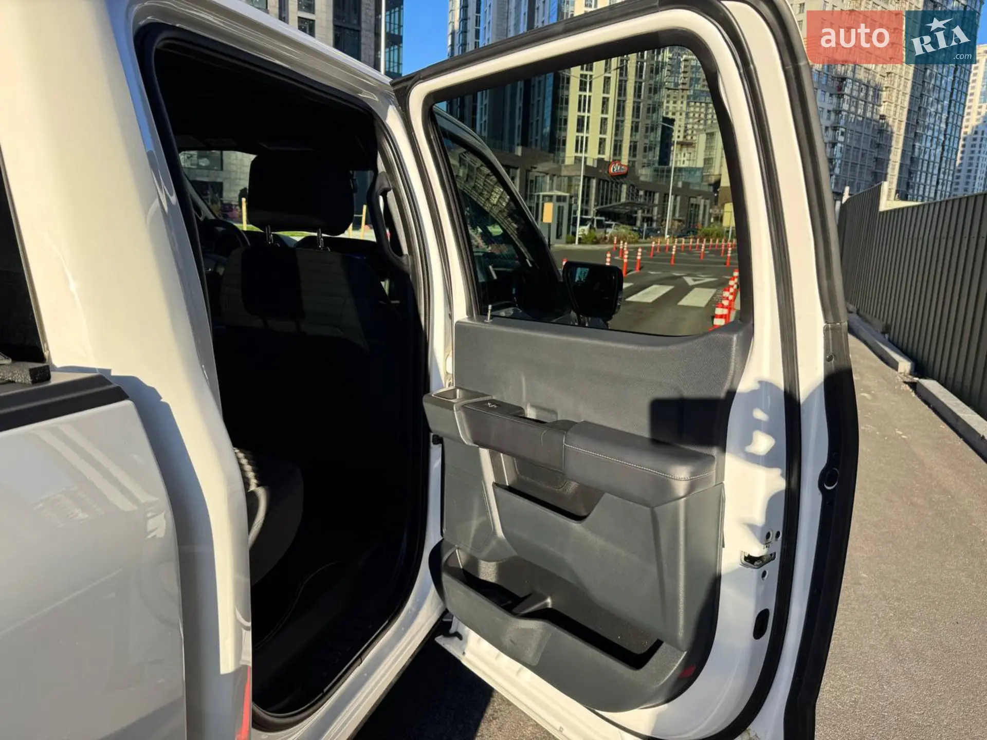 2021 Ford F-150 - мініатюра 42