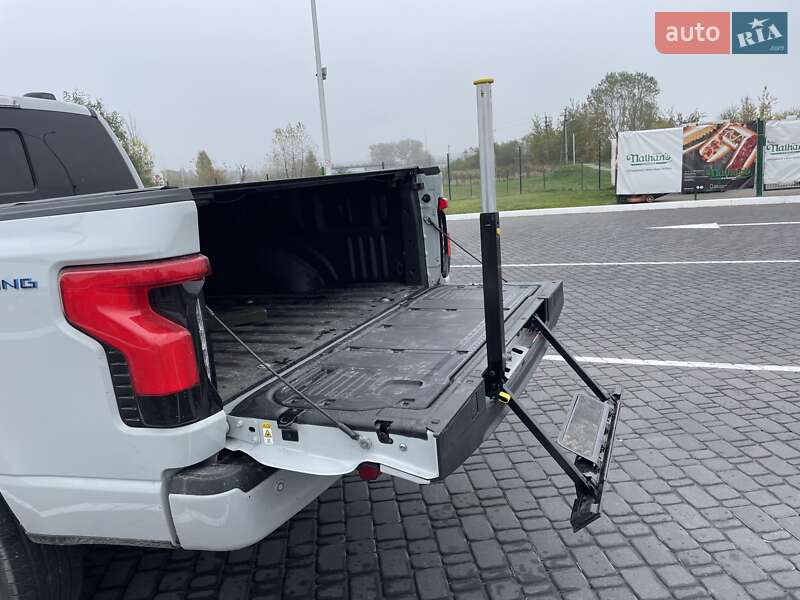 Пикап Ford F-150 2023 в Коростышеве