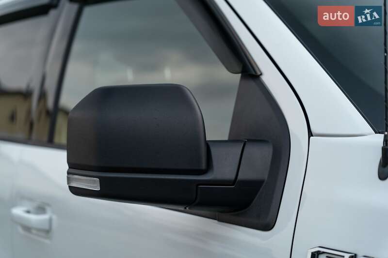 Пикап Ford F-150 2018 в Черновцах