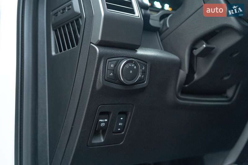 Пикап Ford F-150 2018 в Черновцах