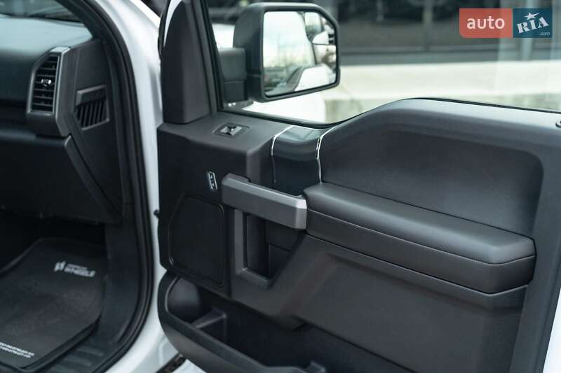 Пикап Ford F-150 2018 в Черновцах