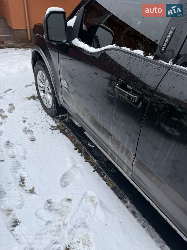 Пікап Ford F-150 2016 в Іршаві