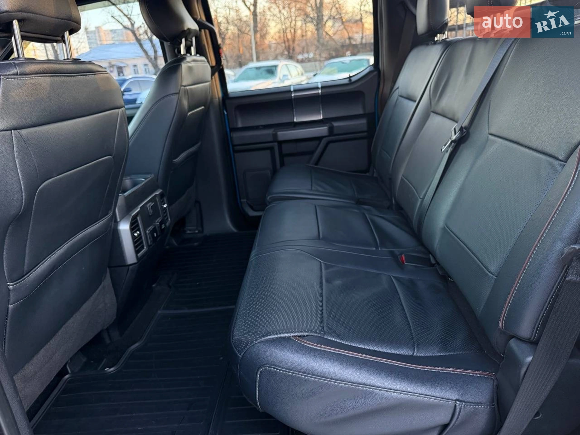 2019 Ford F-150 - мініатюра 16